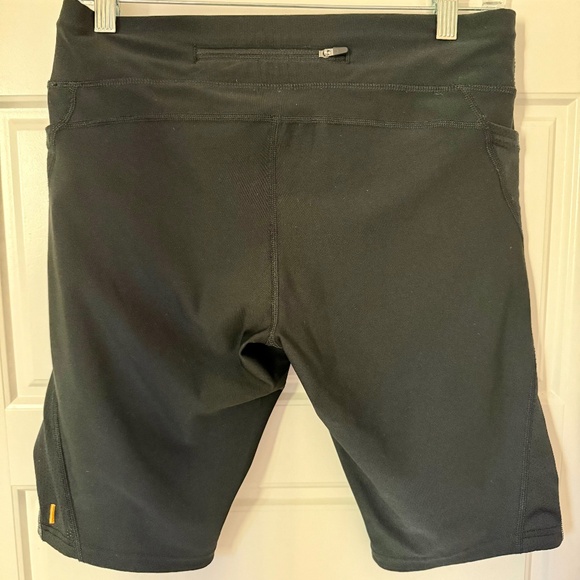 Lucy Tech Bike Shorts with Side-Pockets | Black | Size Medium | NWOT - Picture 3 of 4